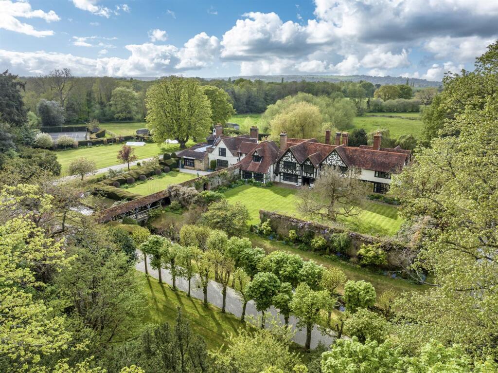 60-060  John Senior Great Tangley Manor Shoot.jpg