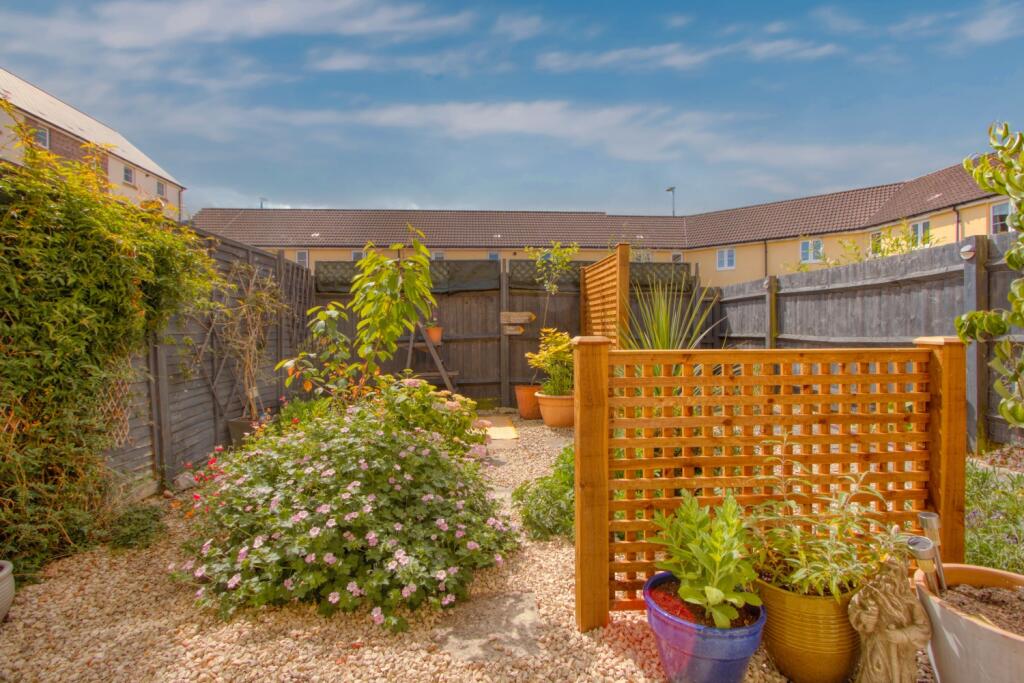 Mill House Road (20)