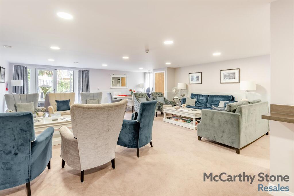 8657168-interior11.jpg