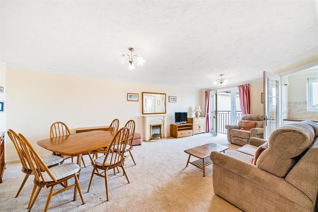Living Room.jpg