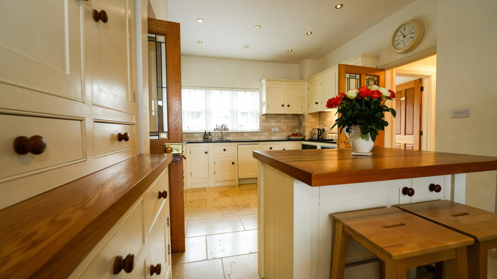 f195e917-135e-433f-b993-d4caaddc1dc0