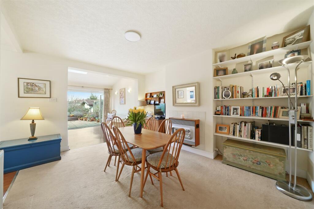 6 Abbotts Drive - M1Ey2AKqk5hP4iXIPb6Z.jpg
