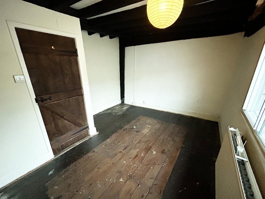 Bedroom 2 T202512231258.jpg
