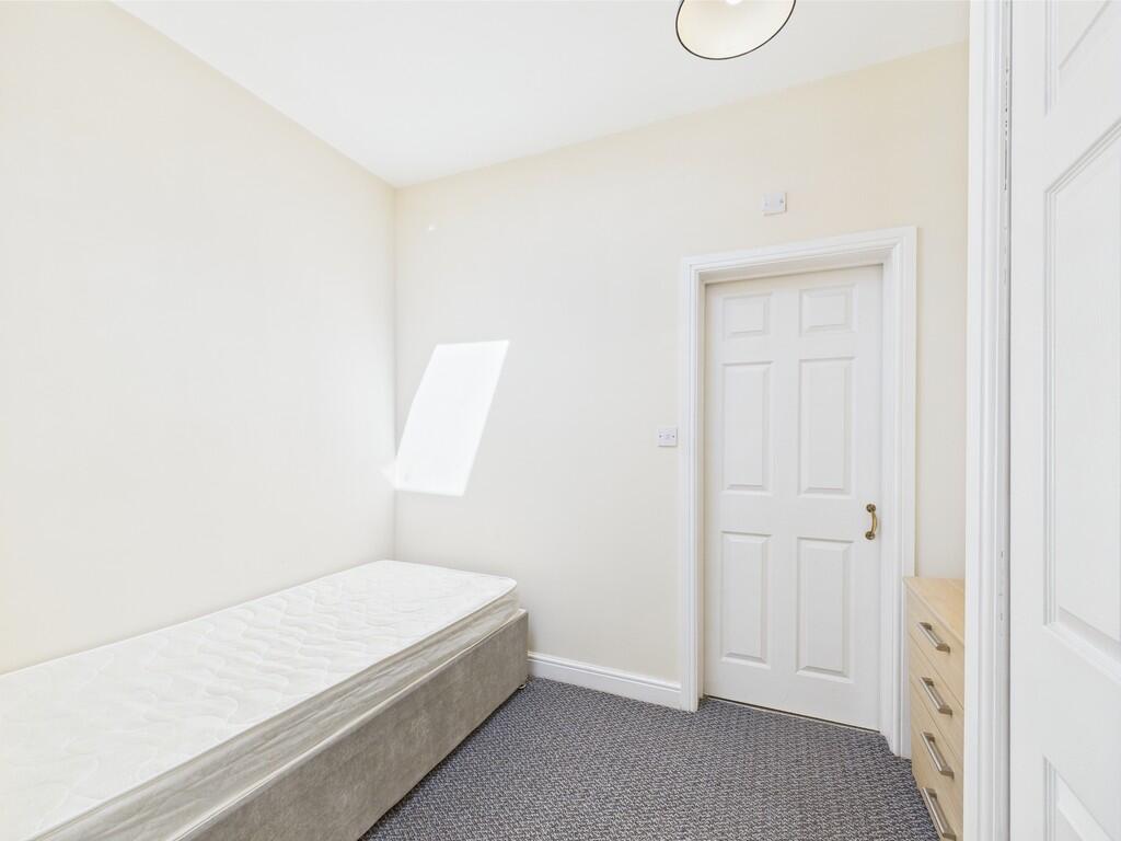 CAM03582G0-PR0096...