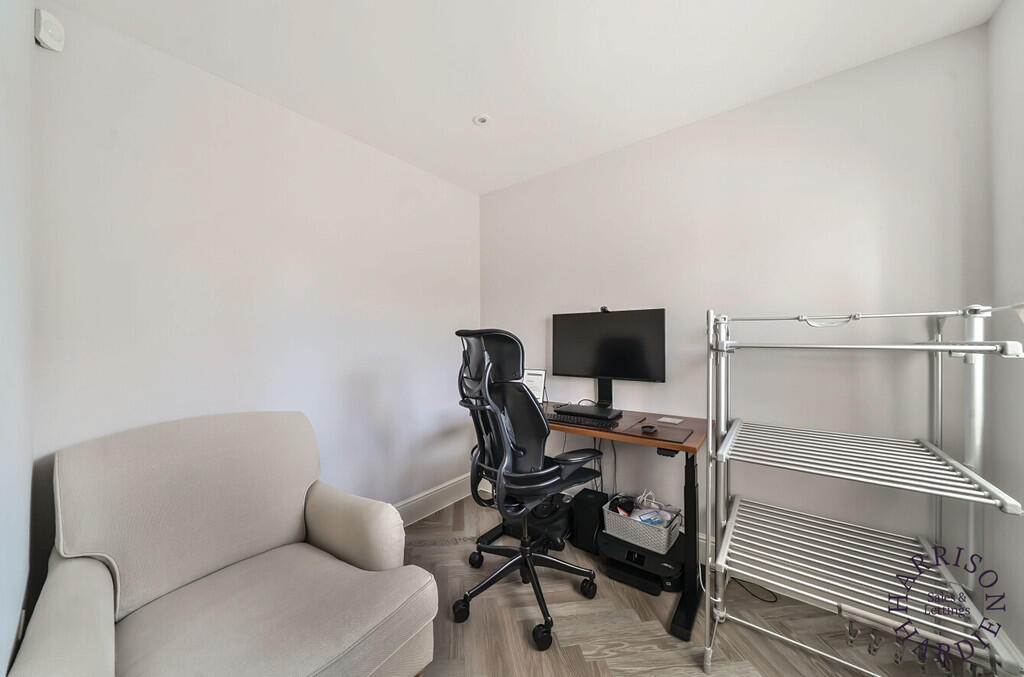 df4199aa-406e-424...