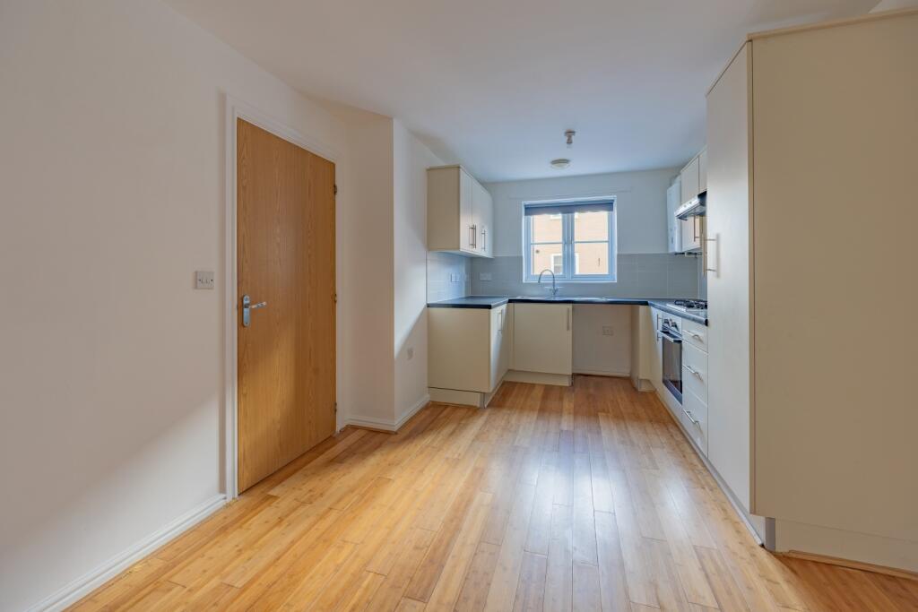 Ewemove Taunton Saffin Drive (16)