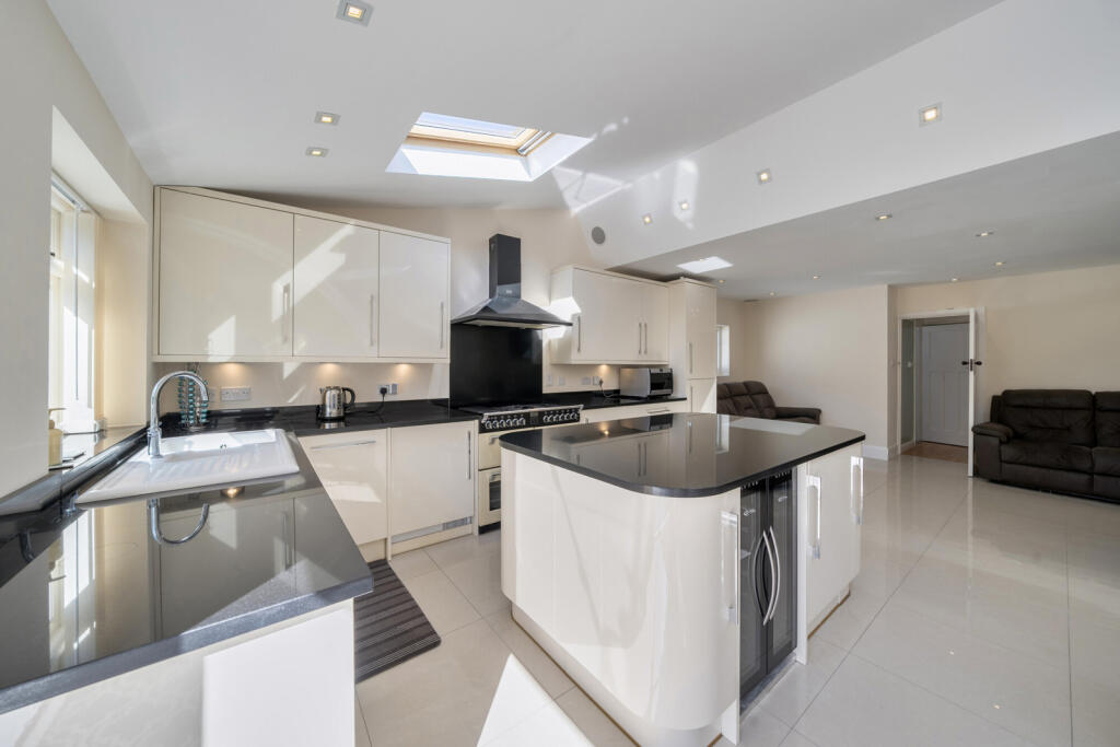 1355889-15-68cd9e...