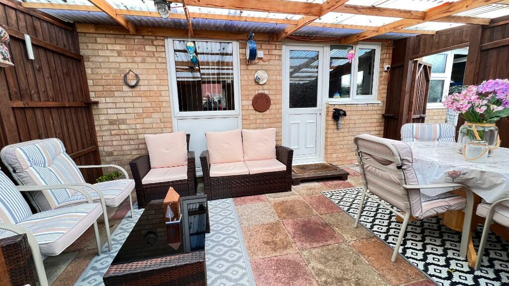 Garden Lounge