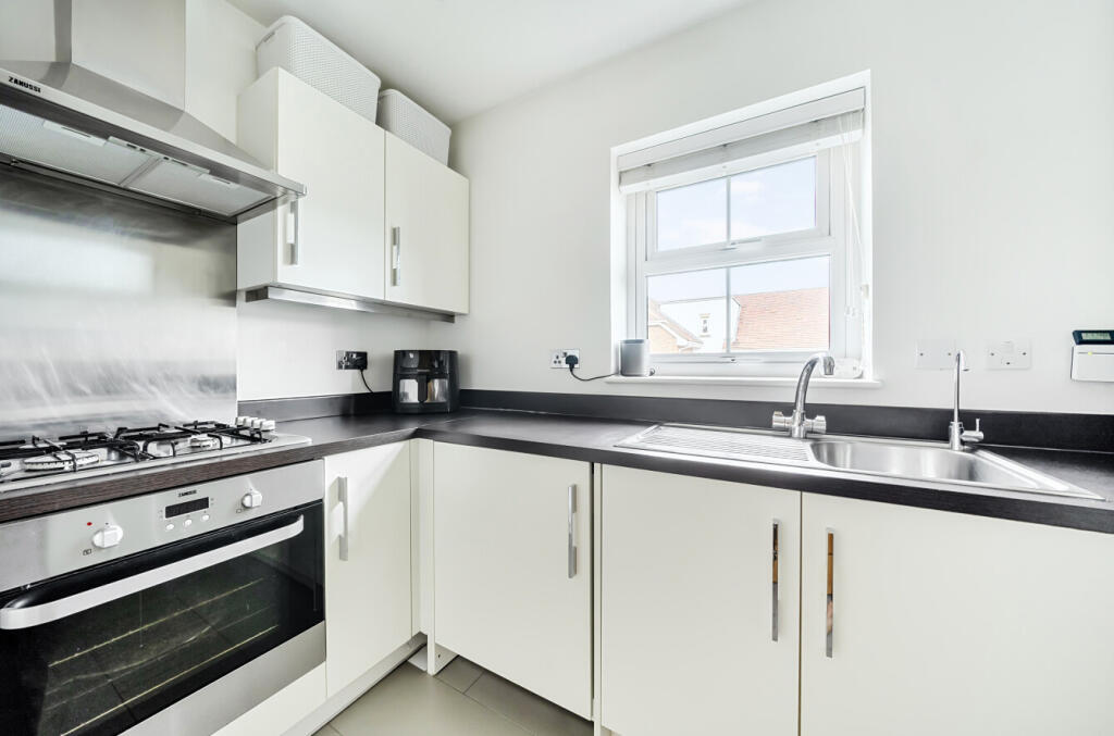 1373879-6-69089a6...