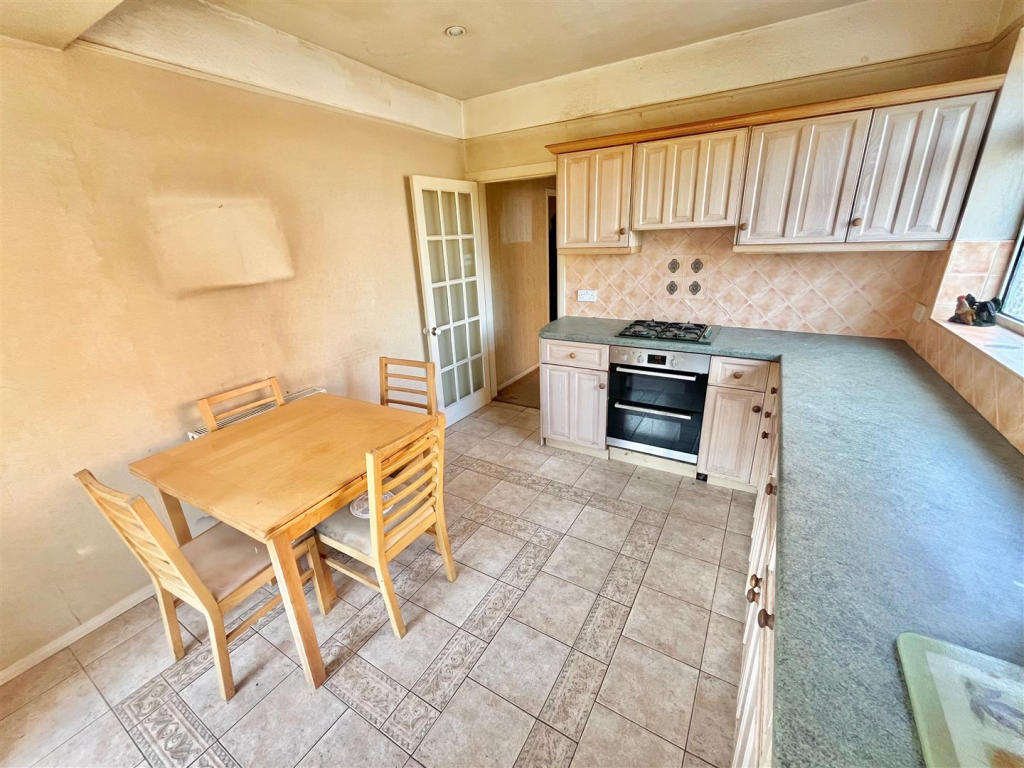 Breakfast Kitchen Aspect 3