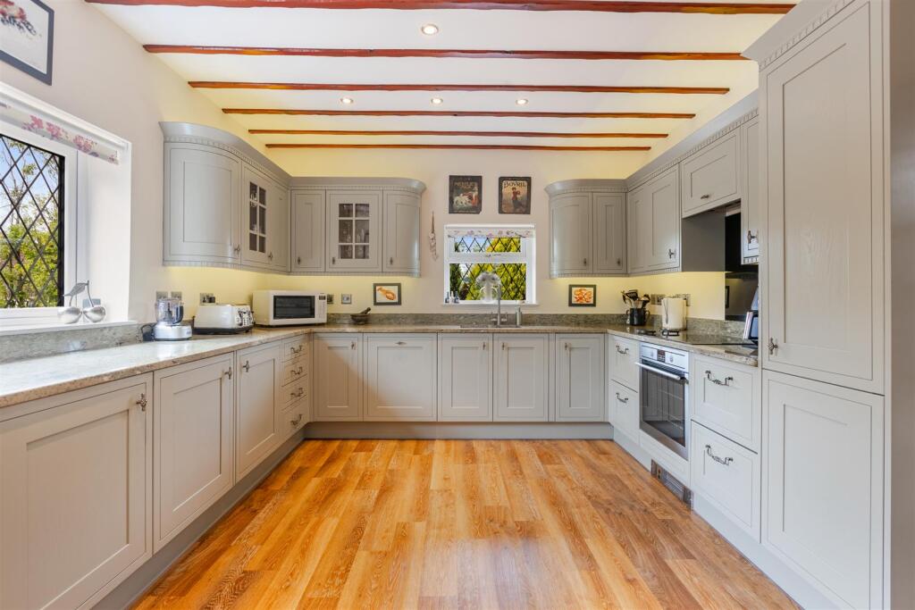 A11 - Brixham, Gramercy - 250528.jpg