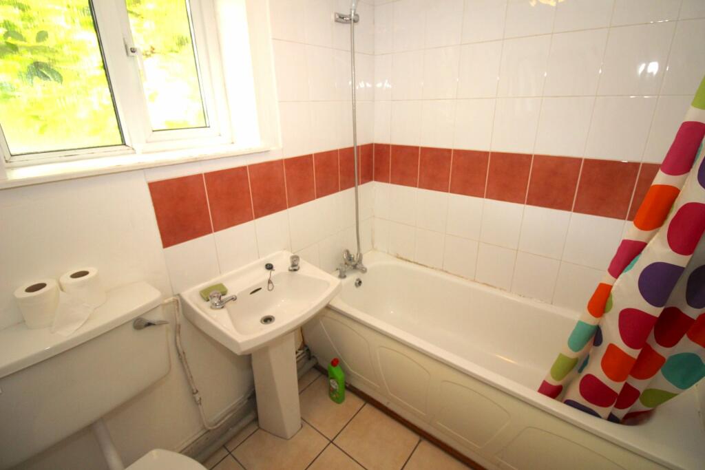 6 - 14 AS - Bathroom