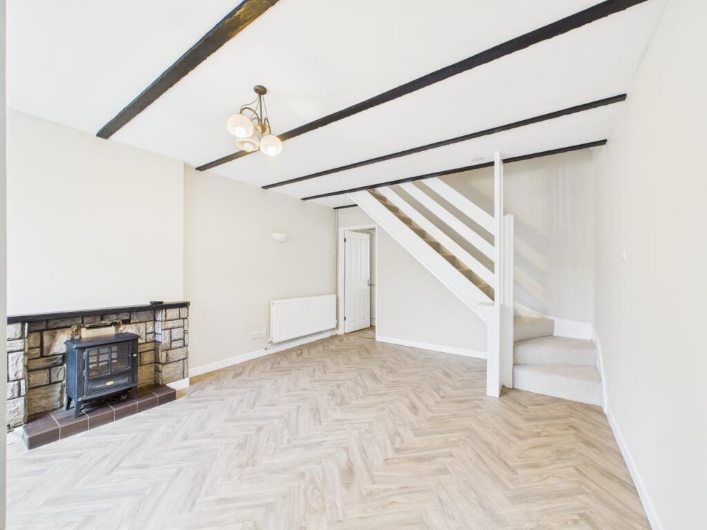 CAM02023G0-PR0178-STILL007