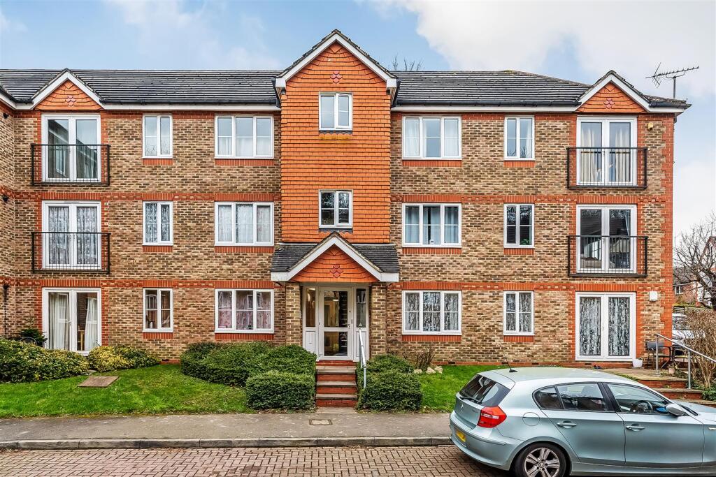 18-Sevenoaks-Close-19.jpg