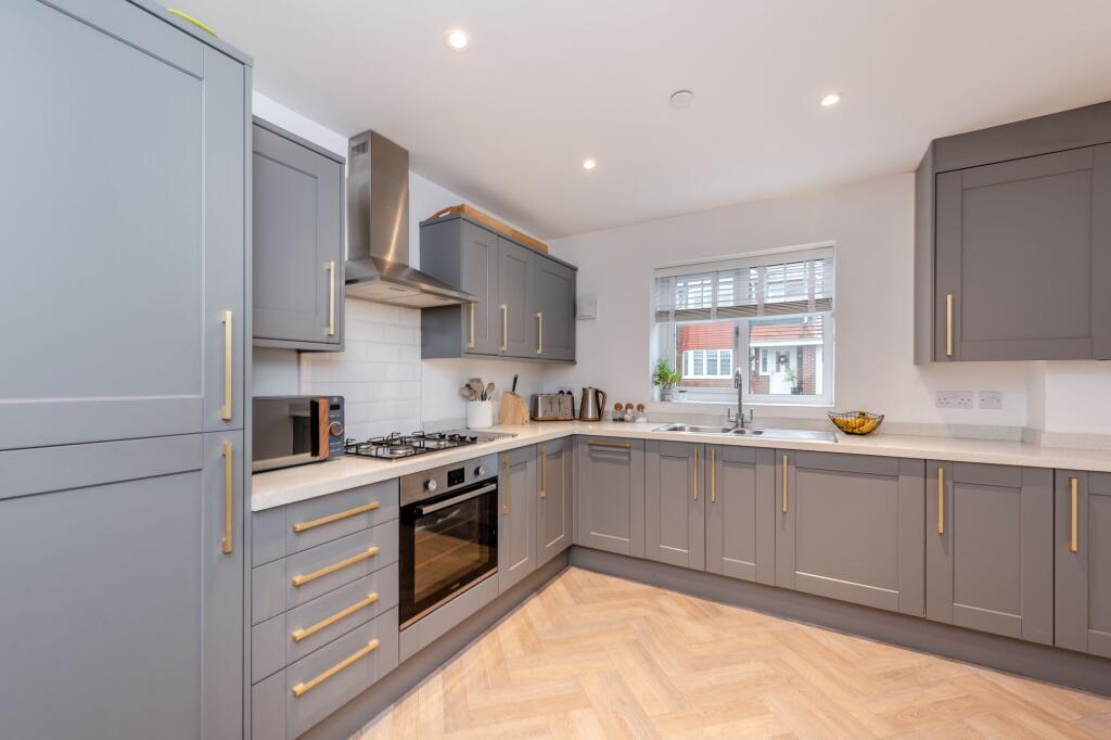 Kitchen/ dining room