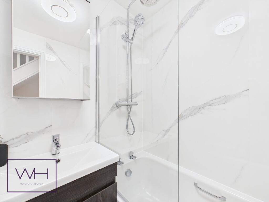 CAM03785G0-PR0222-ST