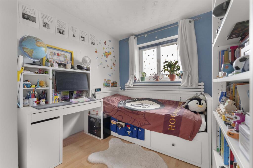 Chingford Avenue, E4