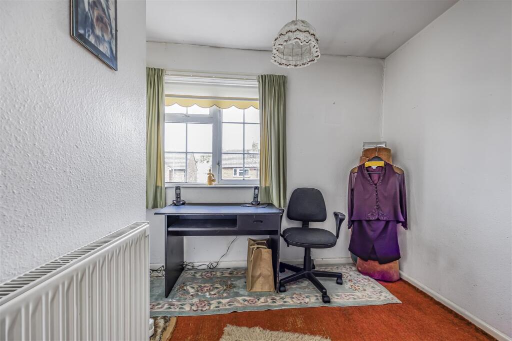 8 Moorgreen Road, Havant-PorticoMarketing-SoldBy-9