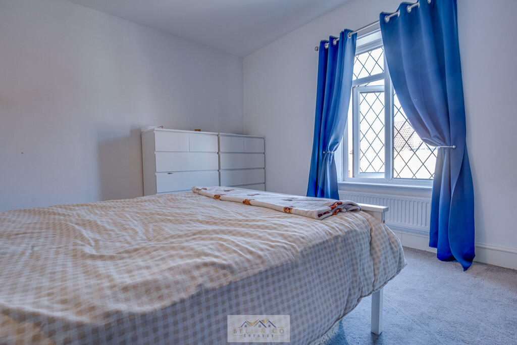 Bedroom 1.4