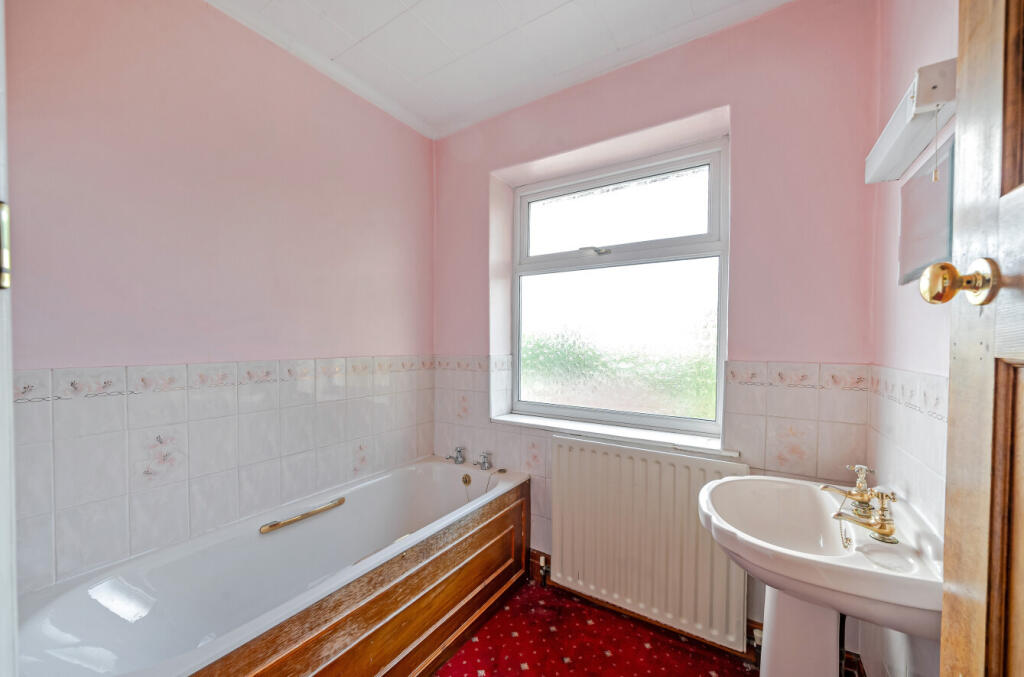 1330303-8-6889ebc...