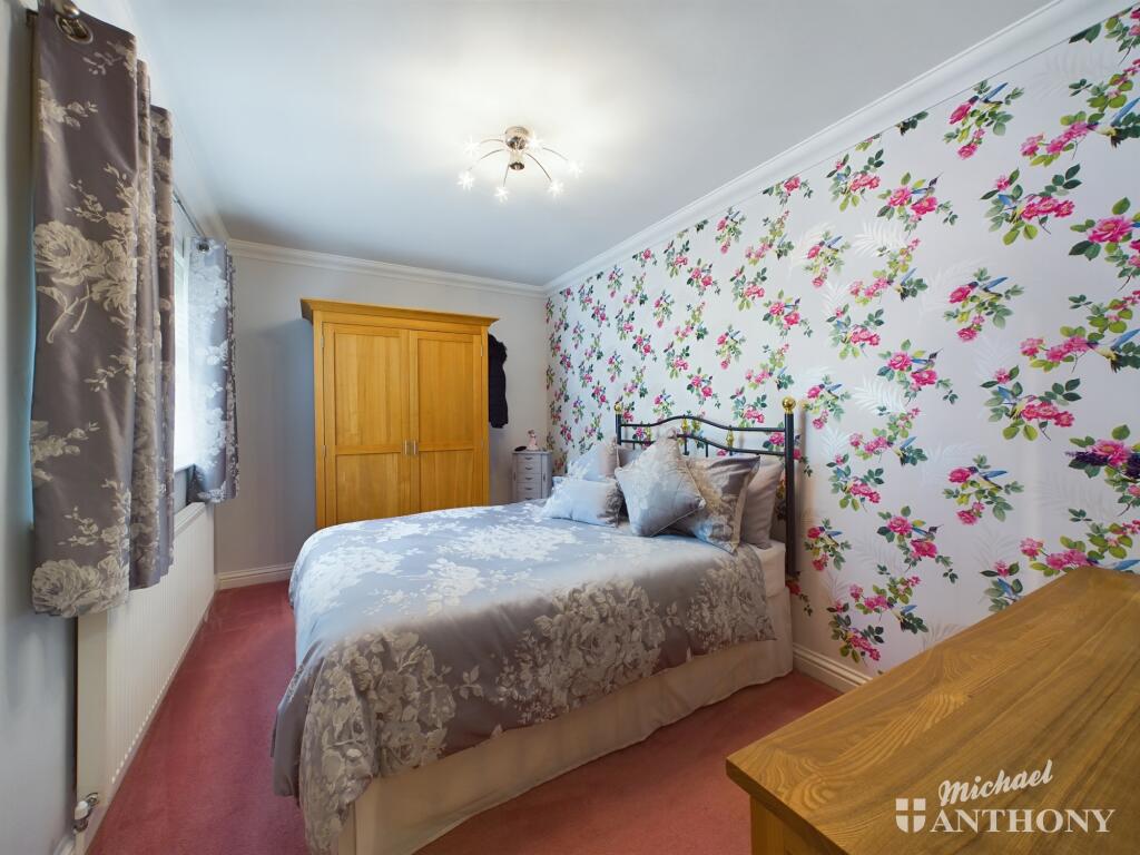 CAM02773G0-PR0125-STILL005