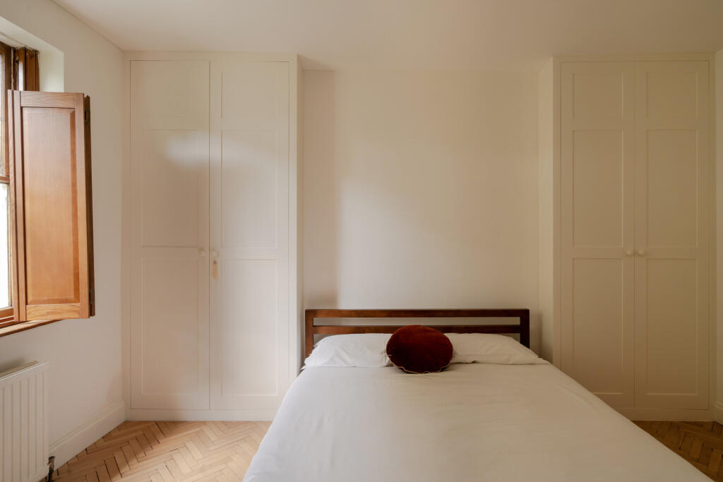 221938 - Morton Road, London, N1 - high res - N...
