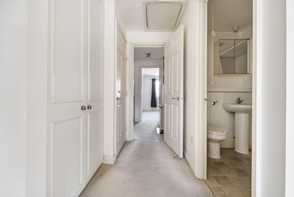 1347787-7-68b5854...