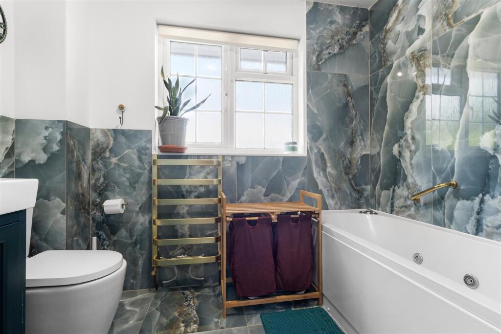 bathroom #2.jpg