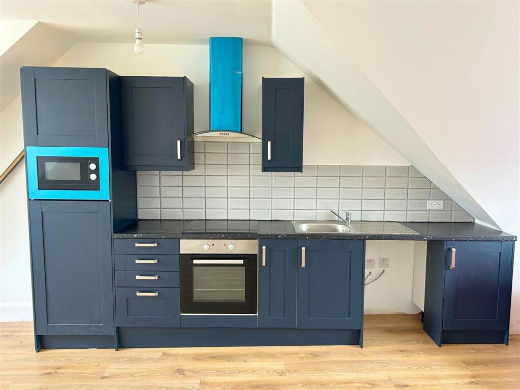 Living Room / Kitchen