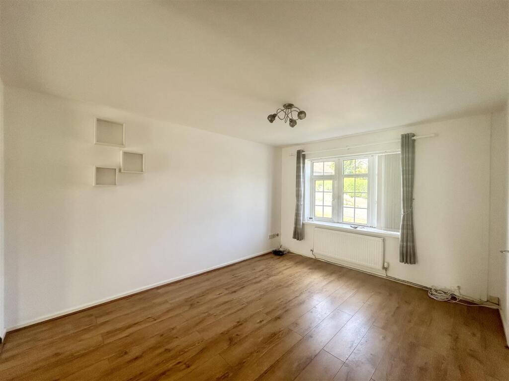 Living room.jpeg
