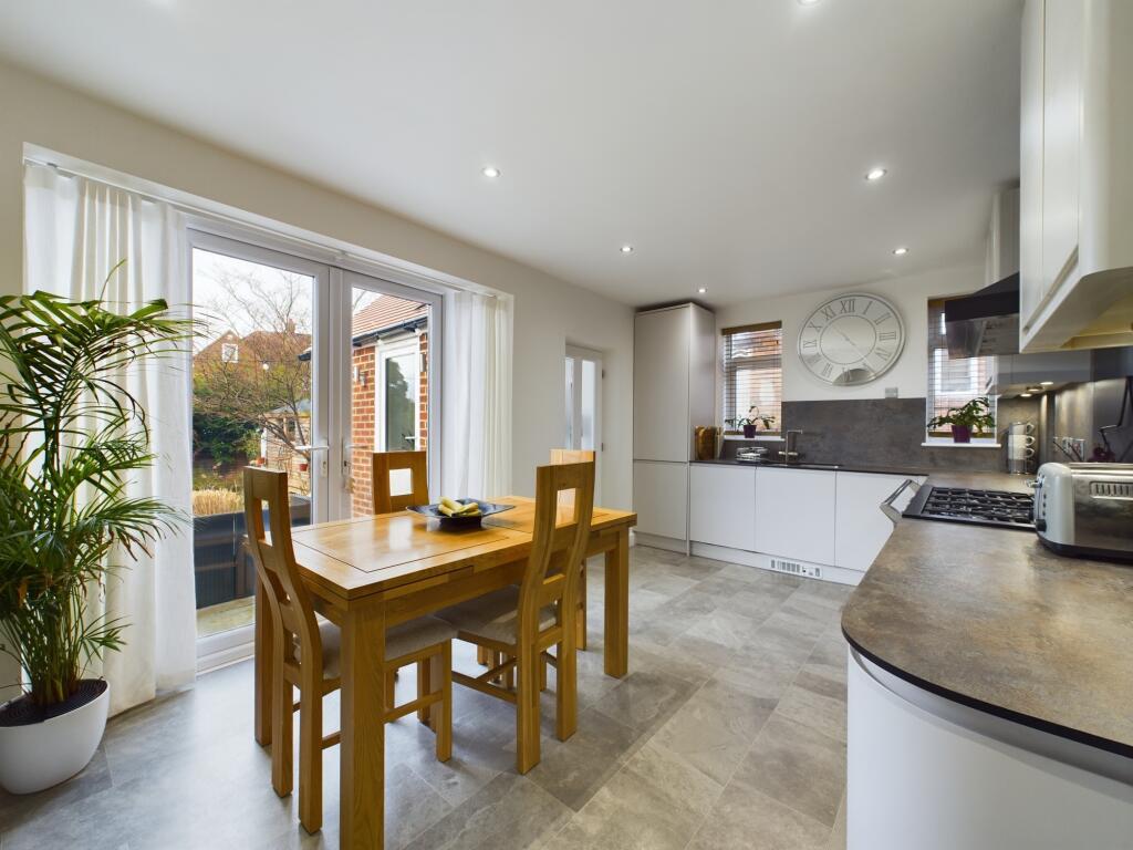 Kitchen Diner