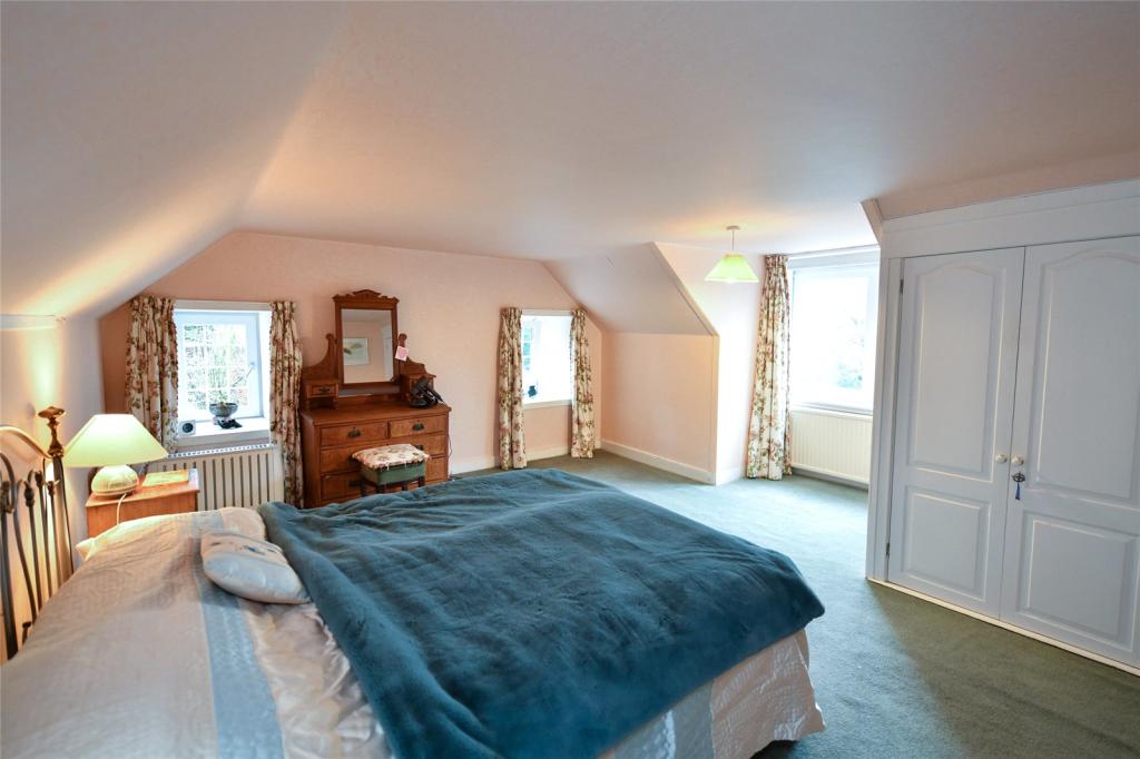 Large Bedroom