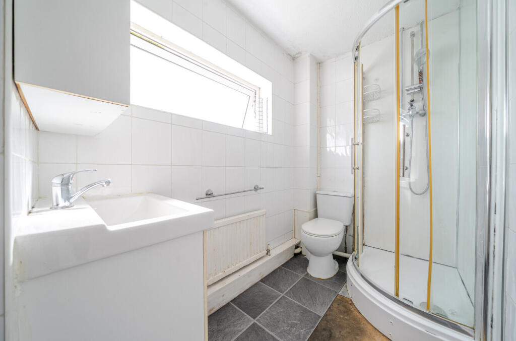 1353747-15-68c009...