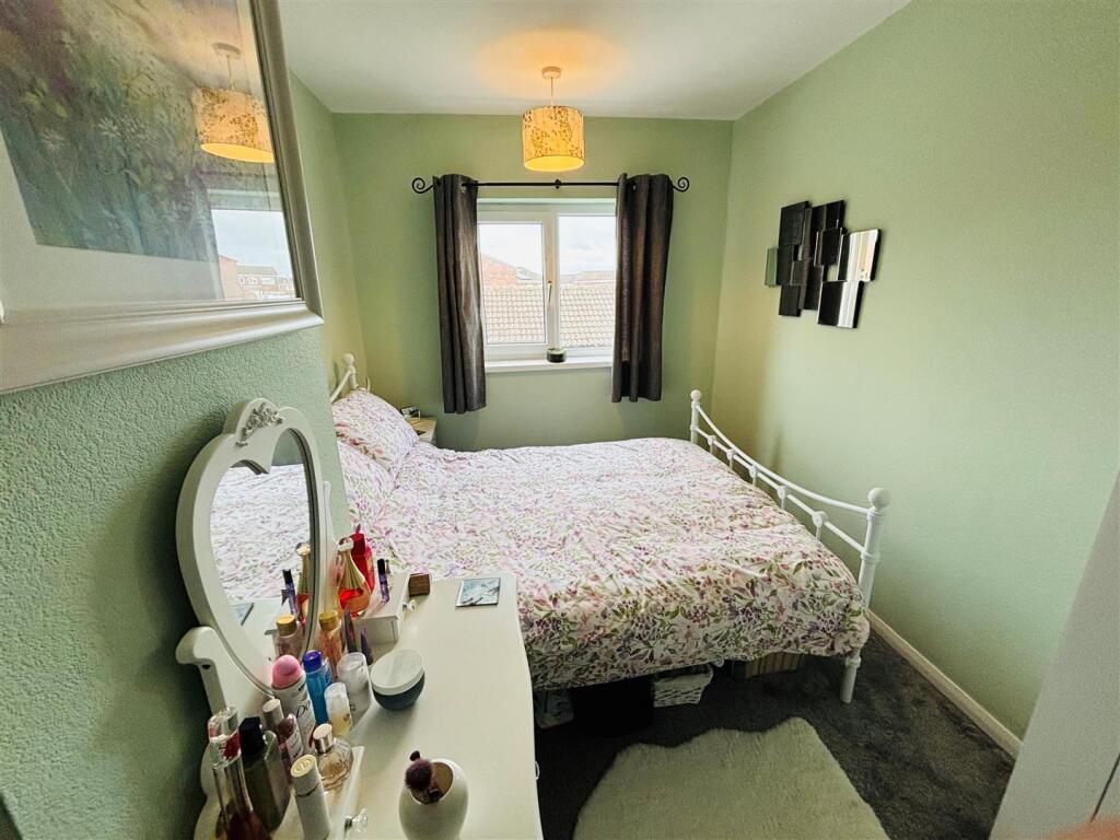 60barnesbed1.jpg