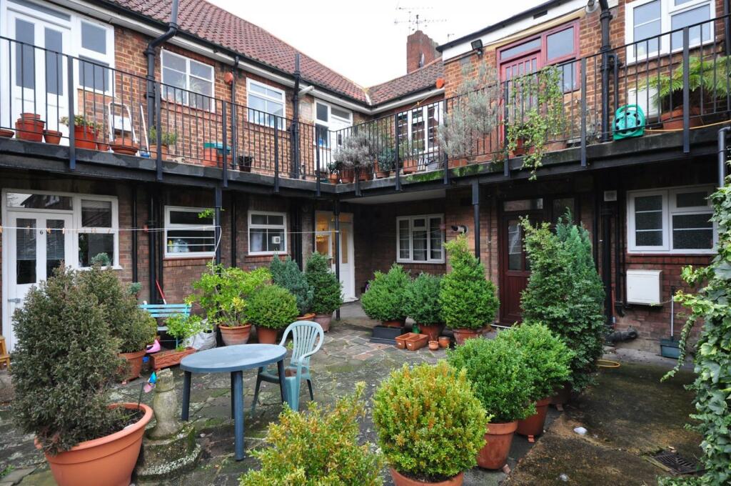 Communal gardens and patio