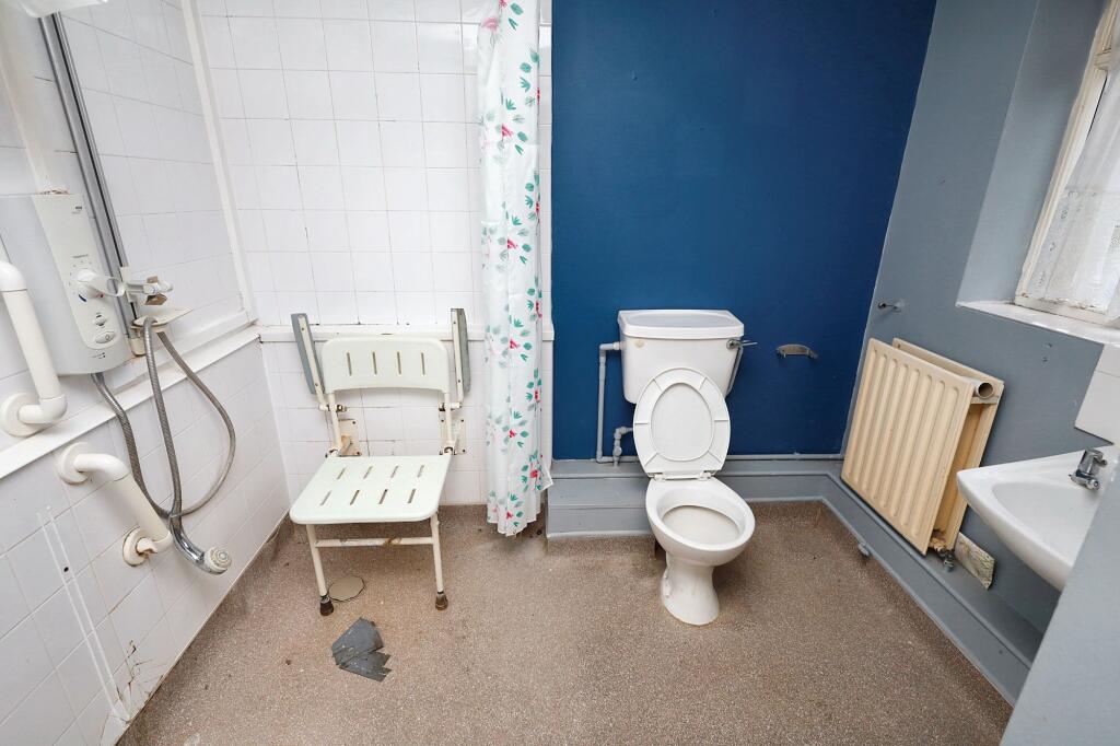 3 Pond Lees Close, Dagenham, RM10 9BQ