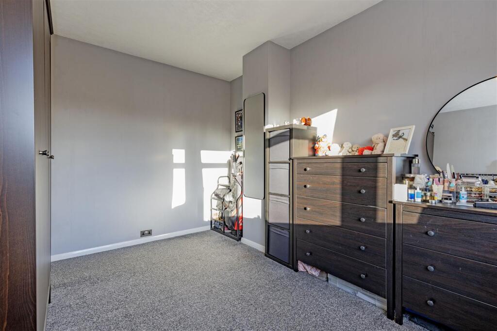 Bedroom 2-3.jpg