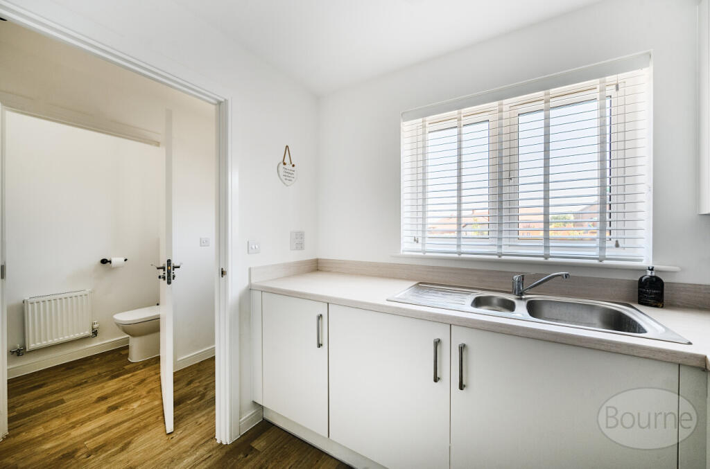 452104fb-5a6a-477...