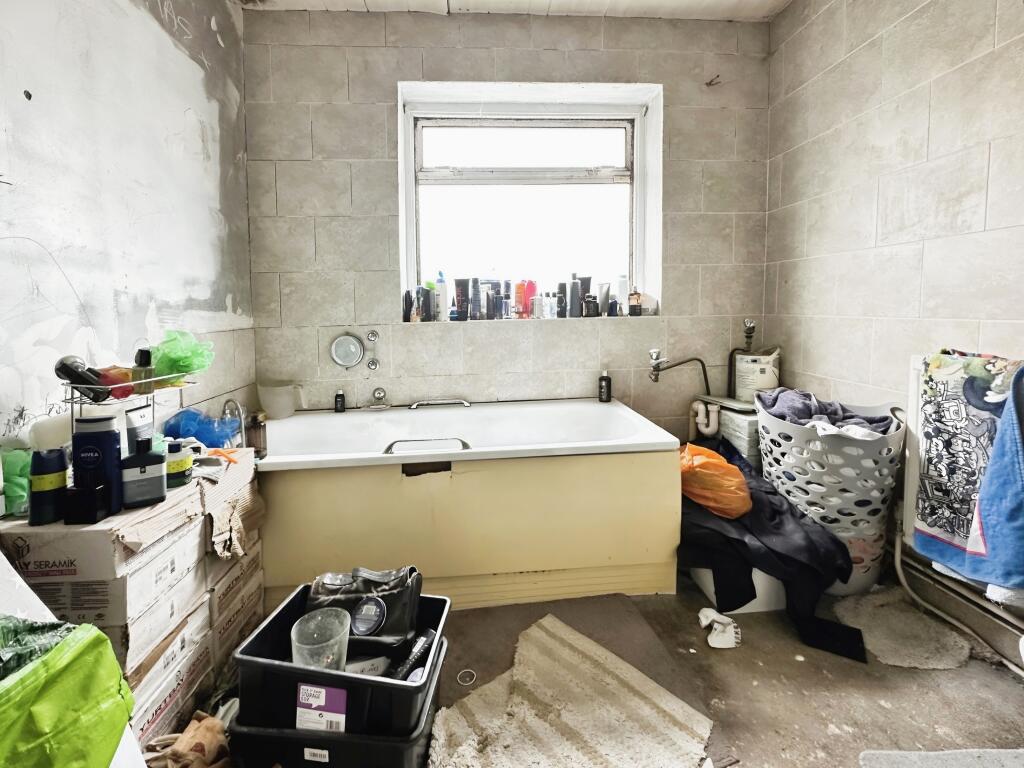 Downstairs Family Bathroom