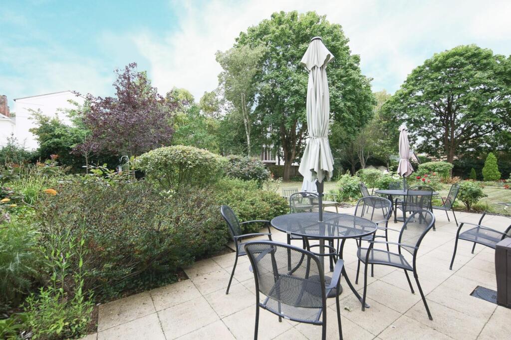 40 Arlington Lodge Arlington Avenue-21.jpg