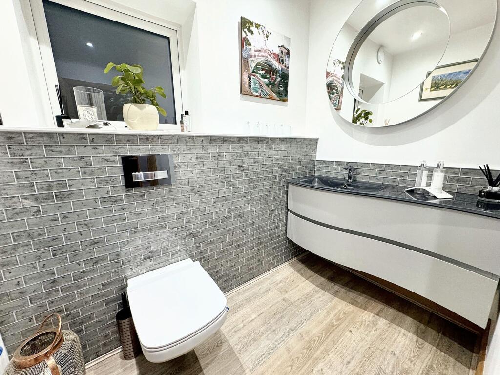 Guest WC