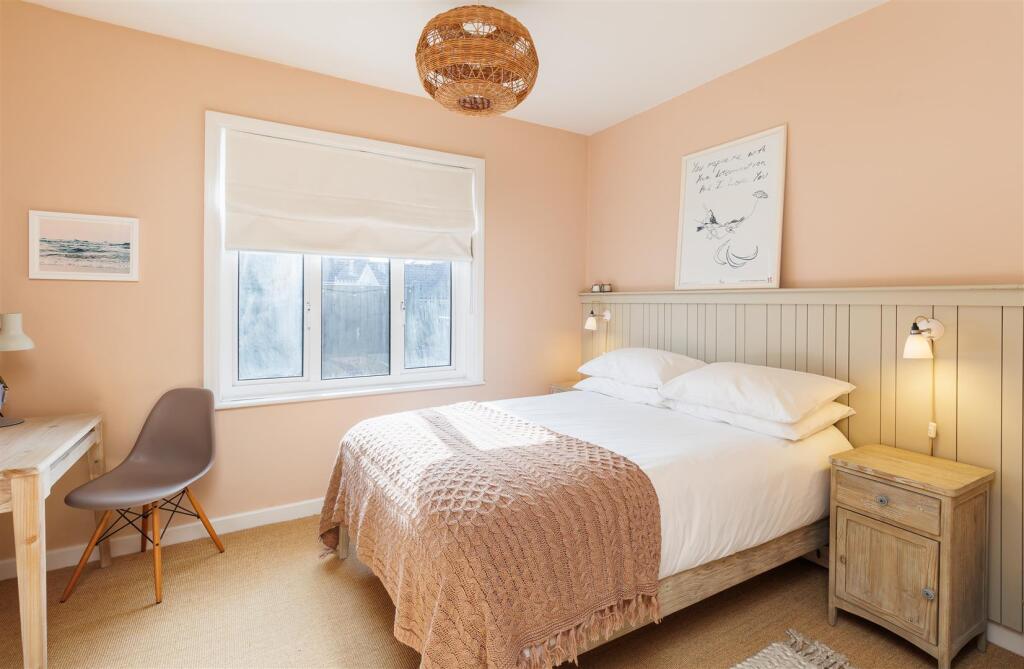 Bedroom 2-1