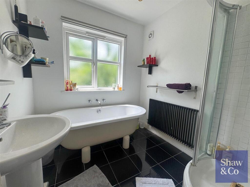 Bathroom.jpeg