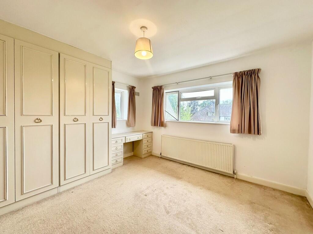 Double bedroom (2...