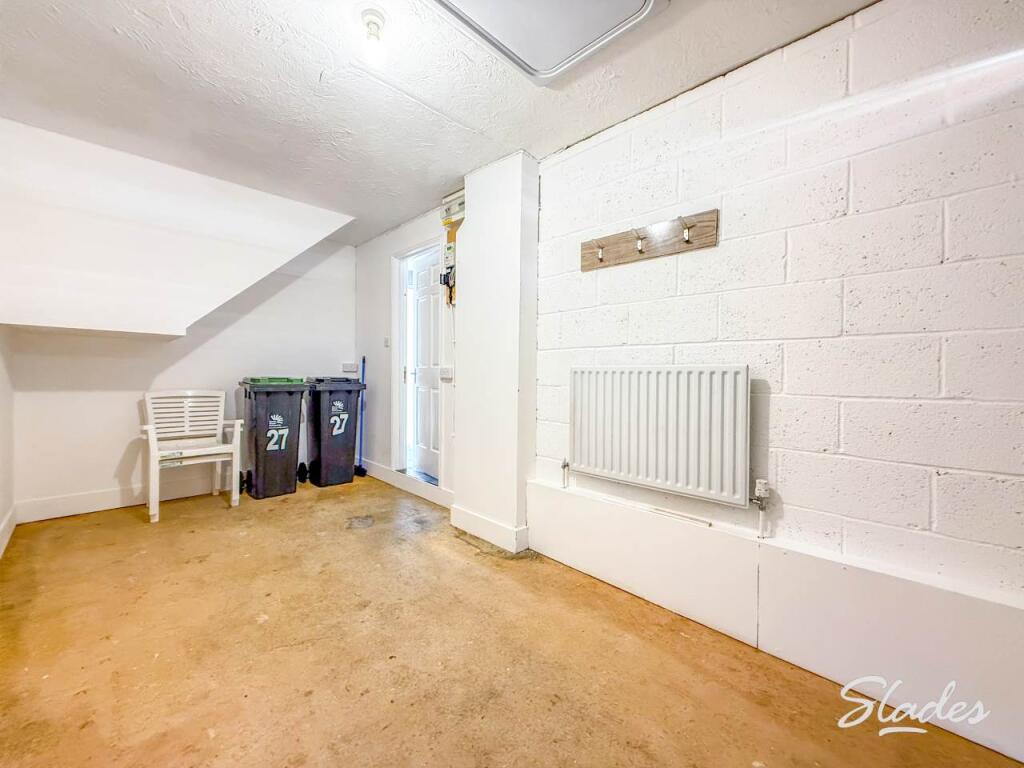 GARAGE 2