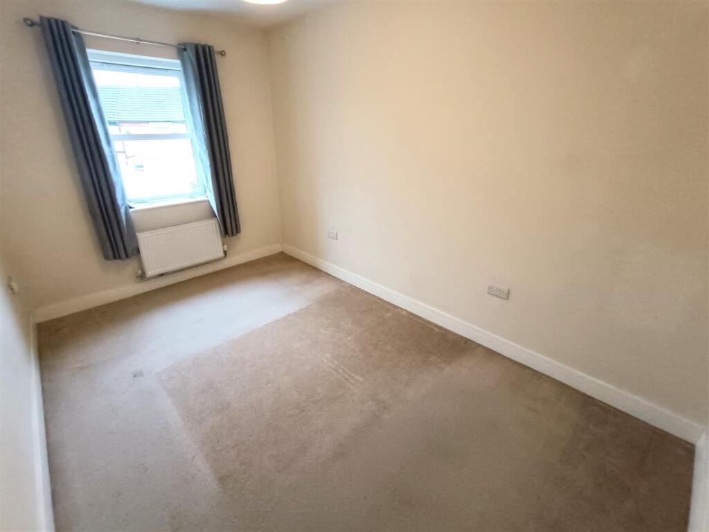 Bedroom .jpg