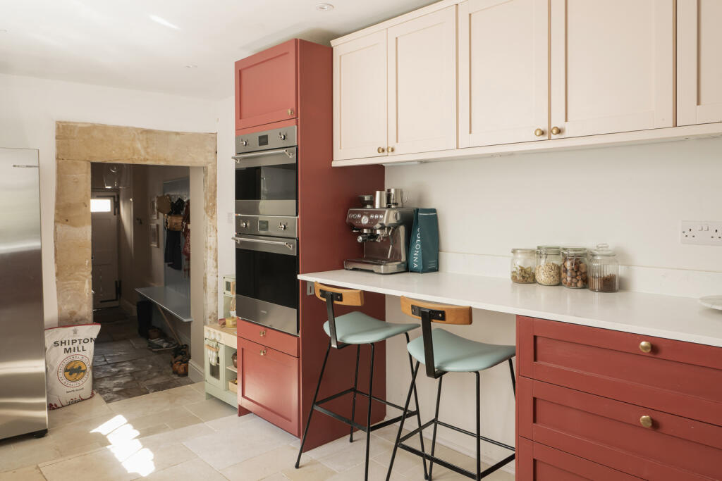 280636 - 12 Whiteheads Lane ph39 copy.jpg