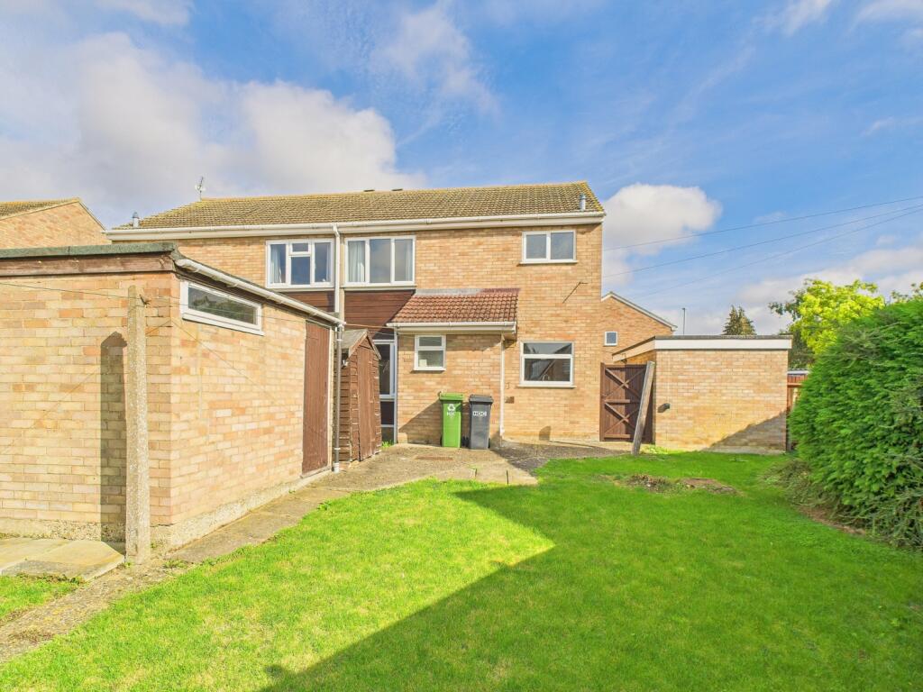 CAM01909G0-PR0398-STILL001