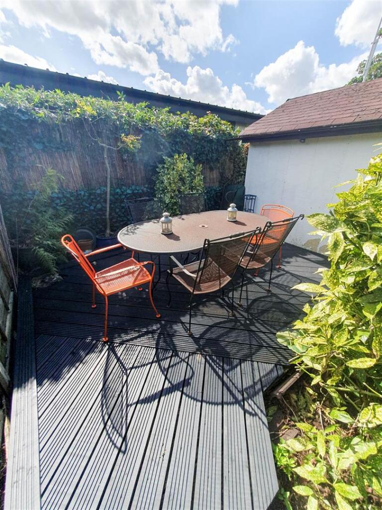 Rear Decking Area