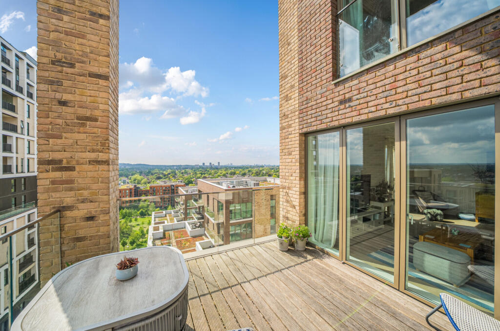 11-681cd6ae07729-...